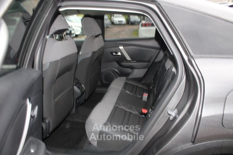 Citroen C4 PHASE 4 MAX BLUE HDI 130 CV GPS 3D CAMÉRA USB FULL LED I-COKPIT JA 18 BOITE AUTO EAT-8 - <small></small> 25.990 € <small>TTC</small> - #9