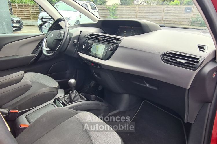 Citroen C4 Picasso 1,2 PureTech 130 ch Feel + Options Attelage - <small></small> 8.490 € <small>TTC</small> - #15