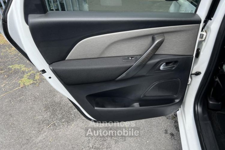 Citroen C4 Picasso 1.2 PureTech - 130 S&S Feel Gps + Clim - <small></small> 12.490 € <small>TTC</small> - #37