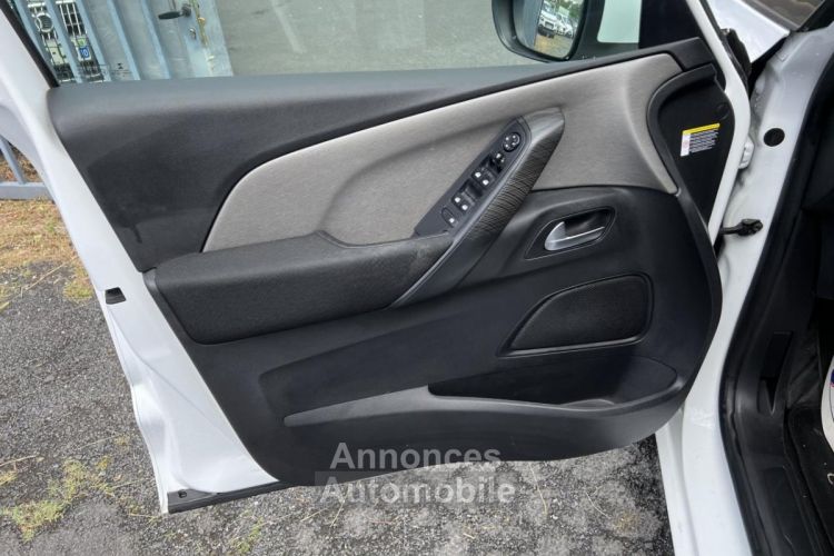 Citroen C4 Picasso 1.2 PureTech - 130 S&S Feel Gps + Clim - <small></small> 12.490 € <small>TTC</small> - #42