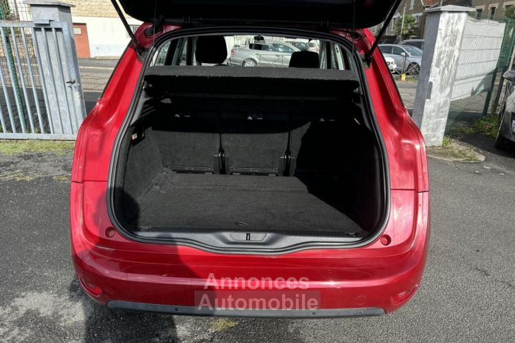 Citroen C4 Picasso 1.6 e-HDi FAP - 115 Bva Intensive Gps + camera AR + Clim - <small></small> 8.990 € <small>TTC</small> - #9