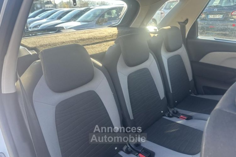 Citroen C4 Picasso 1.6 e-HDi FAP - 115 Intensive Gps + Clim + attelage - <small></small> 8.490 € <small>TTC</small> - #11