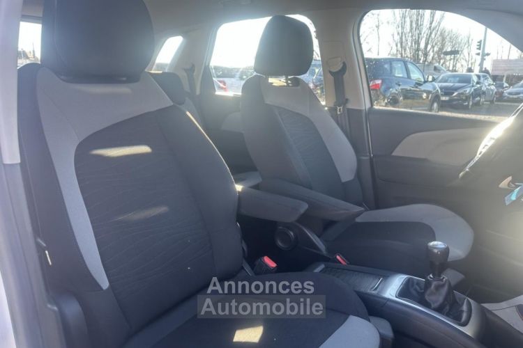 Citroen C4 Picasso 1.6 e-HDi FAP - 115 Intensive Gps + Clim + attelage - <small></small> 8.490 € <small>TTC</small> - #12