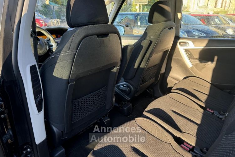 Citroen C4 Picasso 1.6 HDi FAP - 110 Pack Ambiance Clim + Attelage - <small></small> 5.990 € <small>TTC</small> - #22