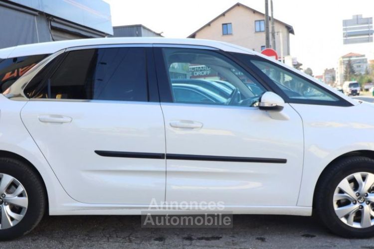 Citroen C4 Picasso 1.2 PURETECH 130 CH ATTRACTION + DISTRIB REMPLACÉE - <small></small> 9.489 € <small>TTC</small> - #19