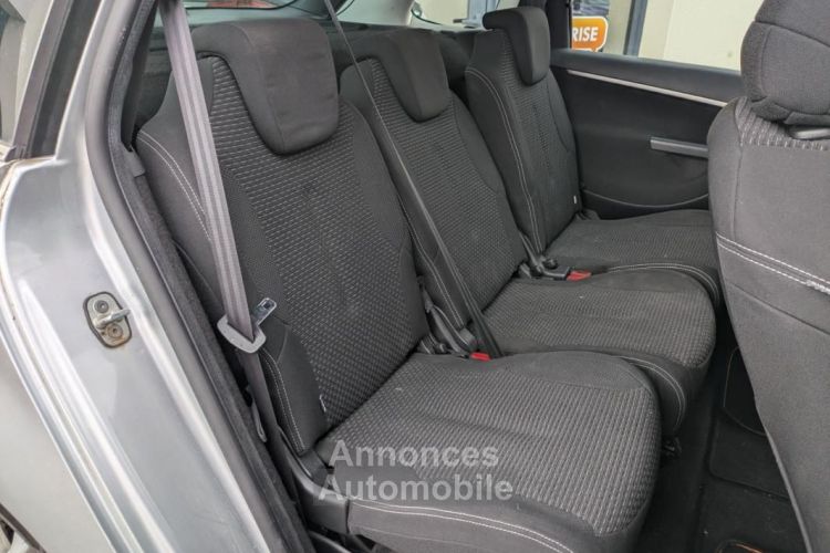 Citroen C4 Picasso Citroën 1.6 HDI 110CH BMP BVA - <small></small> 6.490 € <small>TTC</small> - #14