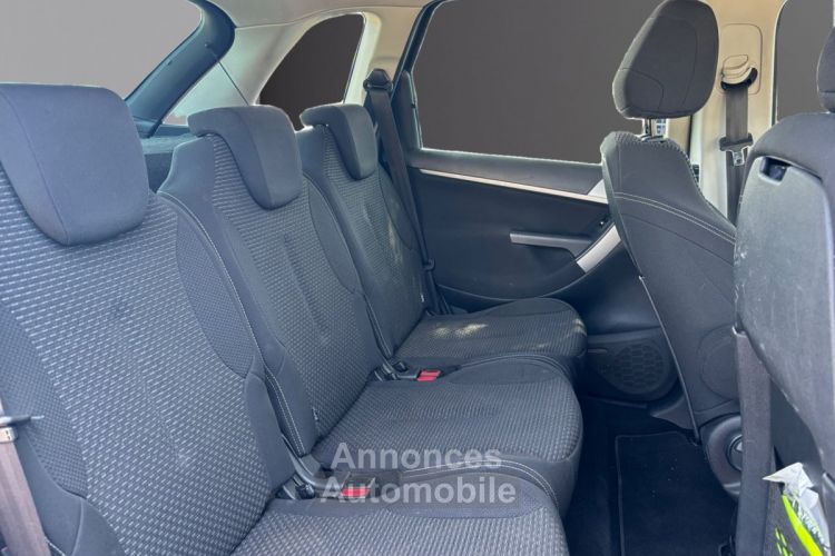 Citroen C4 Picasso HDi 110 Millenium *GARANTIE 12 MOIS* DISTRI A JOUR / BLUETOOTH / GPS / CLIM QUADRI-ZONE - <small></small> 6.990 € <small>TTC</small> - #11