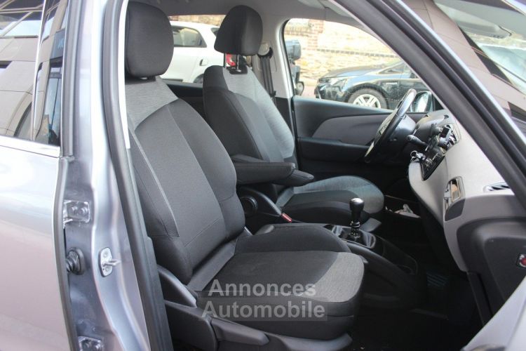 Citroen C4 Picasso II (2) 1.2 130 S&S FEEL BV6 (Distribution effectué) - <small></small> 7.990 € <small>TTC</small> - #8