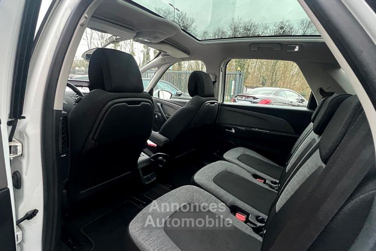 Citroen C4 Picasso II FEEL 1.2 130 ECRAN TACTILE VIRTUAL COCKPIT TOIT PANO CRIT AIR 1 Garantie 1 an - <small></small> 11.970 € <small>TTC</small> - #17