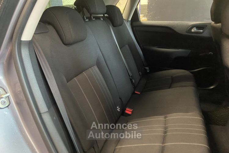 Citroen C4 PureTech 110 BVM Feel - <small></small> 4.990 € <small>TTC</small> - #24