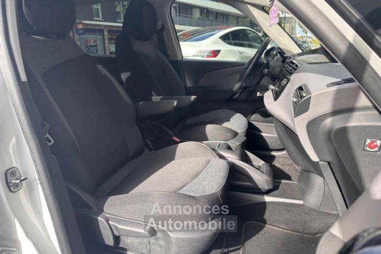 Citroen C4 SpaceTourer Citroën 1.2 PURETECH 130ch FEEL - <small></small> 13.990 € <small>TTC</small> - #12