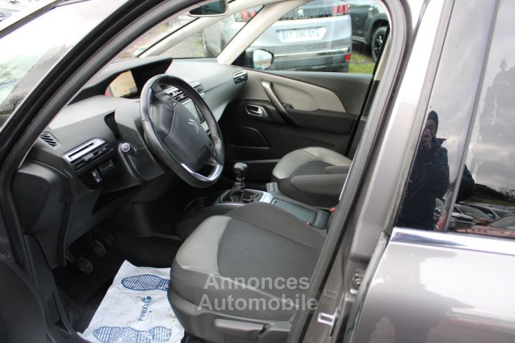 Citroen C4 SPACETOURER SHINE ESSENCE 130 CV GPS 3D CAMÉRA SIÈGES MASSANT USB JA 17 PK ASSIST RÉGULATEUR - <small></small> 11.900 € <small>TTC</small> - #9