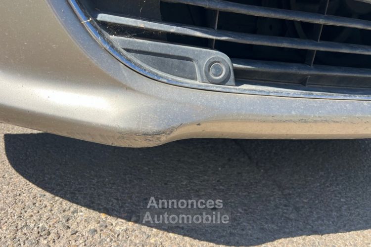 Citroen C4 VTi 120 Exclusive TOIT + SIÈGES MASSANTS + SON DENON - <small></small> 5.990 € <small>TTC</small> - #37