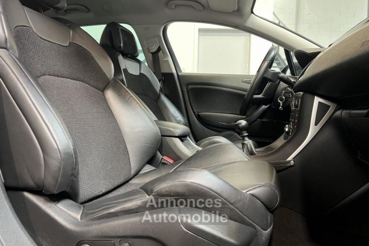 Citroen C5 Tourer 2.0 HDi 140 ch exclusive distribution neuve - Garantie 6 mois - <small></small> 7.990 € <small>TTC</small> - #19