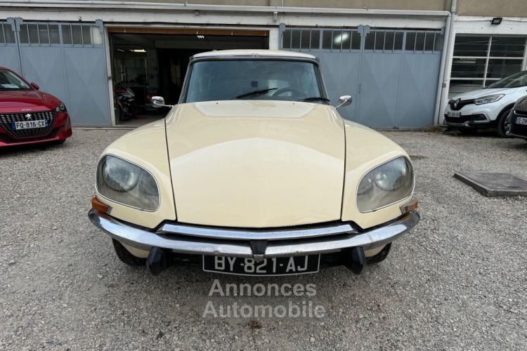 Citroen DS D SUPER/ ENTIEREMENT RESTAUREE  2019 / - <small></small> 19.999 € <small>TTC</small> - #2