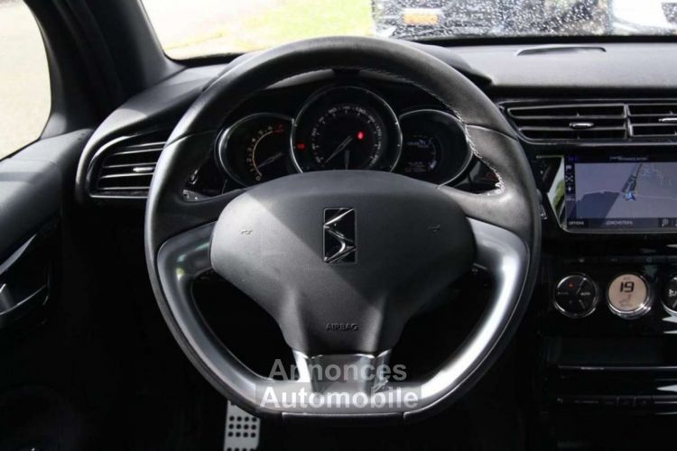 Citroen DS3 3 Cabrio 1.2 PURETECH 130 SPORT CHIC START-STOP - <small></small> 13.990 € <small>TTC</small> - #14