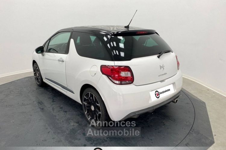 Citroen DS3 DS 3 VTi 120 So Chic (1CYA)  3 portes  (févr. 2011) (co2 138) - <small></small> 6.490 € <small>TTC</small> - #3