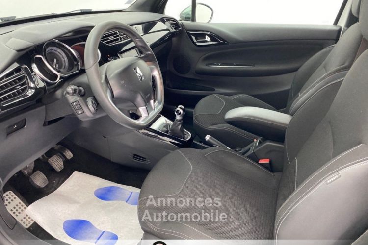 Citroen DS3 DS 3 VTi 120 So Chic (1CYA) 3 portes (févr. 2011) (co2 138) - <small></small> 5.990 € <small>TTC</small> - #2