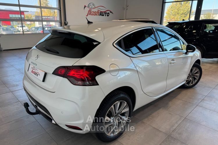 Citroen DS4 1.6 HDi 115cv SO CHIC-2013 - <small></small> 7.900 € <small>TTC</small> - #4