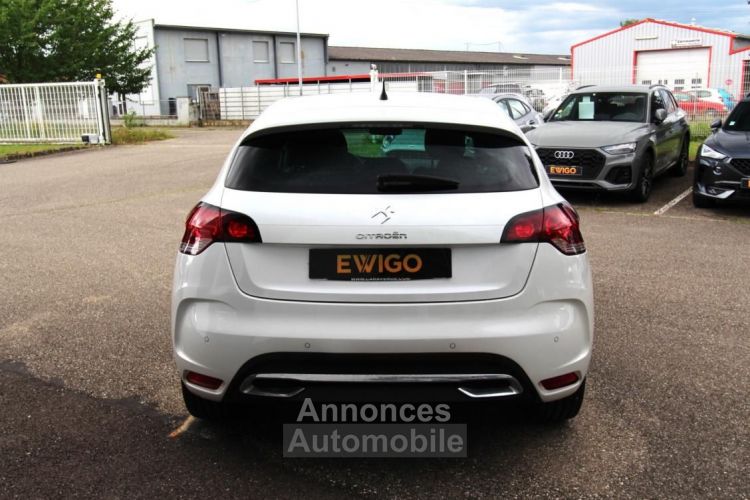 Citroen DS4 Citroën 1.6 THP 165 SOCHIC BVA - <small></small> 8.990 € <small>TTC</small> - #4