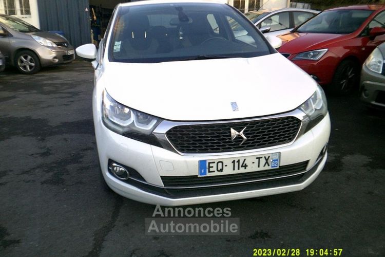 Citroen DS4 1.6l hdi 120cv so chic (2016) - <small></small> 13.450 € <small>TTC</small> - #2