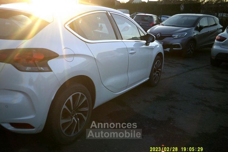 Citroen DS4 DS 4 1.6l hdi 120cv so chic (2016) - <small></small> 13.450 € <small>TTC</small> - #6