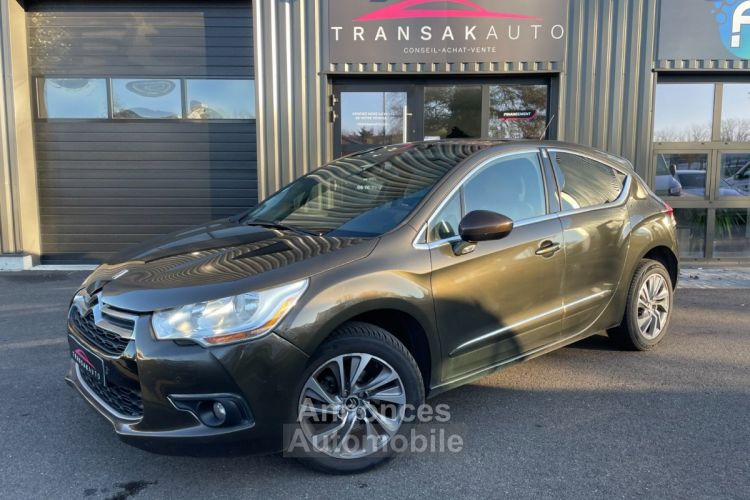 Citroen DS4 vti 120 ch so chic avec sieges massants navigation angles morts regulateur - <small></small> 7.490 € <small>TTC</small> - #1