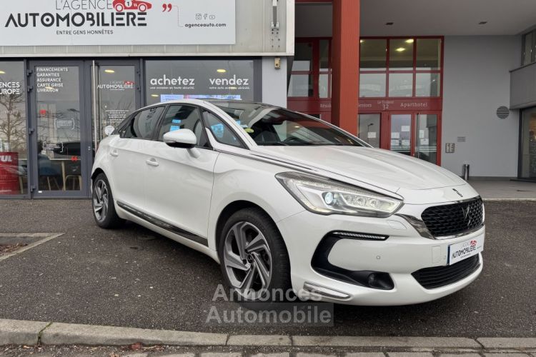 Citroen DS5 2.0 BlueHDi 150 cv BVM6 SO CHIC - <small></small> 14.490 € <small>TTC</small> - #1