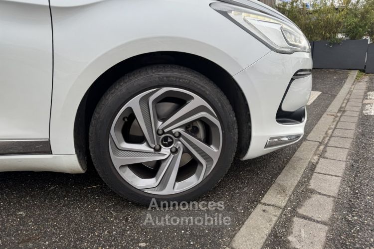 Citroen DS5 2.0 BlueHDi 150 cv BVM6 SO CHIC - <small></small> 14.490 € <small>TTC</small> - #32