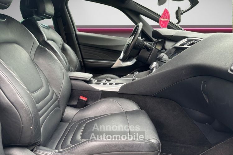 Citroen DS5 2.0 HDI 200 Hybrid4 Sport Chic BMP6 - <small></small> 11.990 € <small>TTC</small> - #5