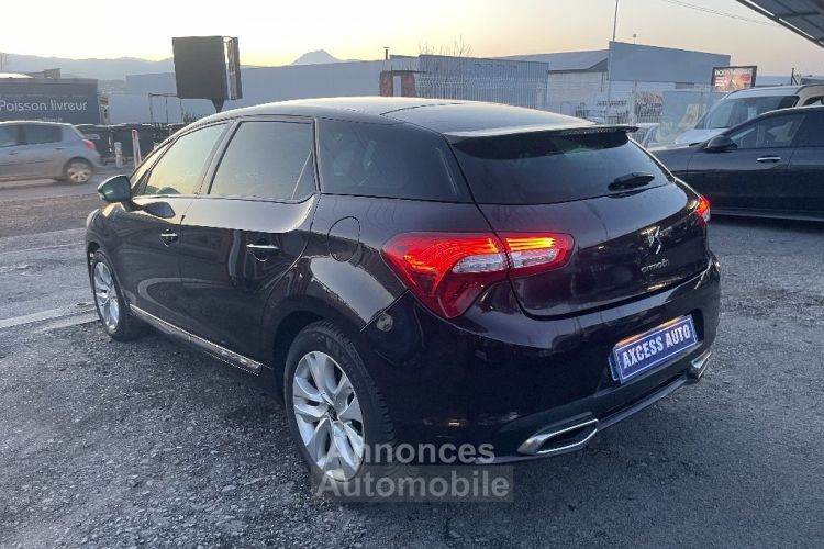 Citroen DS5 BlueHDi 120 SetS So Chic - <small></small> 13.990 € <small>TTC</small> - #9