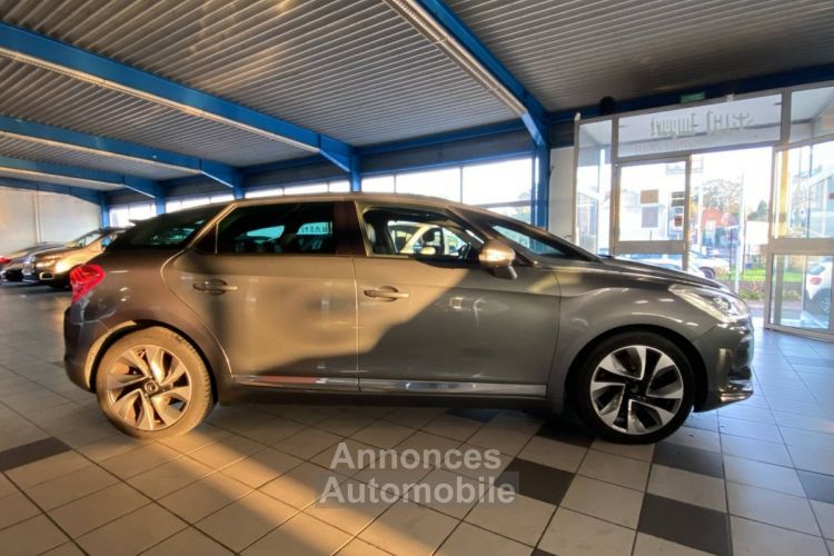 Citroen DS5 Citroën 2.0 HDi160 Sport Chic - <small></small> 7.990 € <small>TTC</small> - #4