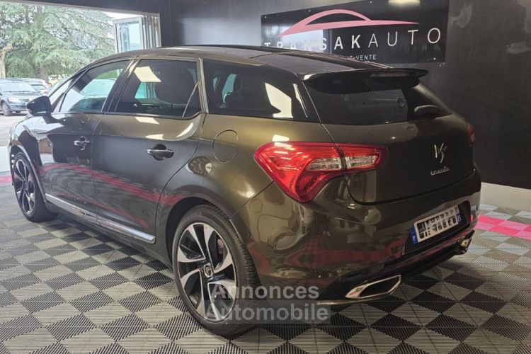 Citroen DS5 Hybrid4 Sport Chic BMP6 - <small></small> 8.990 € <small>TTC</small> - #2