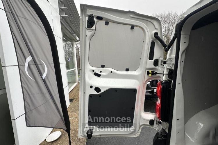 Citroen Jumpy M 2.0 BlueHDi - 145 FOURGON Driver TVA RECUPERABLE + GPS + CAMERA AR - <small></small> 15.990 € <small></small> - #26