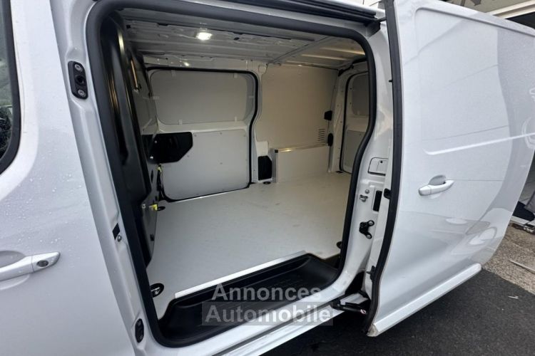 Citroen Jumpy M 2.0 BlueHDi - 180 - BV EAT8 Pack Driver - 1ère MAIN + SUIVI + GPS + CAMERA AR - <small></small> 27.990 € <small>TTC</small> - #11