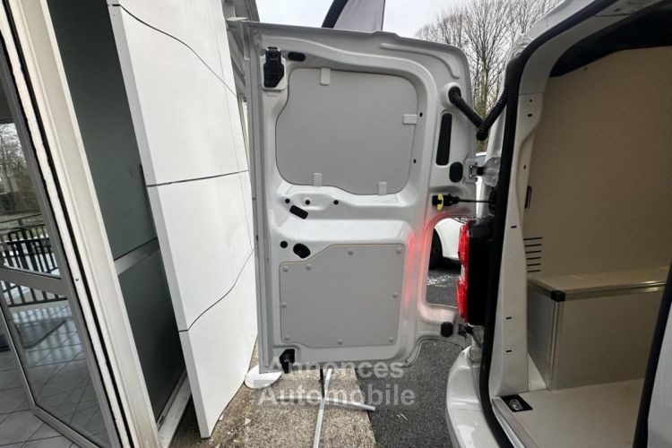 Citroen Jumpy M 2.0 BlueHDi - 180 - BV EAT8 Pack Driver - 1ère MAIN + SUIVI + GPS + CAMERA AR - <small></small> 27.990 € <small>TTC</small> - #33