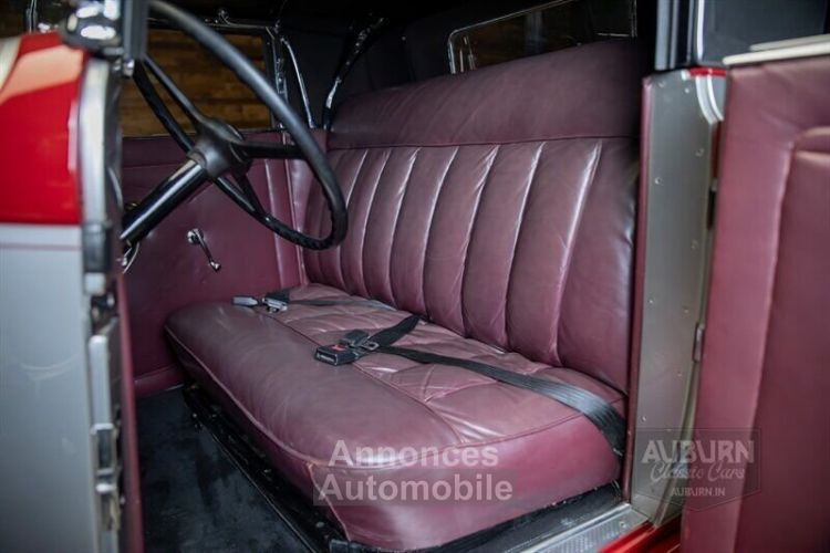 Cord 8-98a 8-100A Custom Cabriolet  - <small></small> 120.000 € <small>TTC</small> - #14