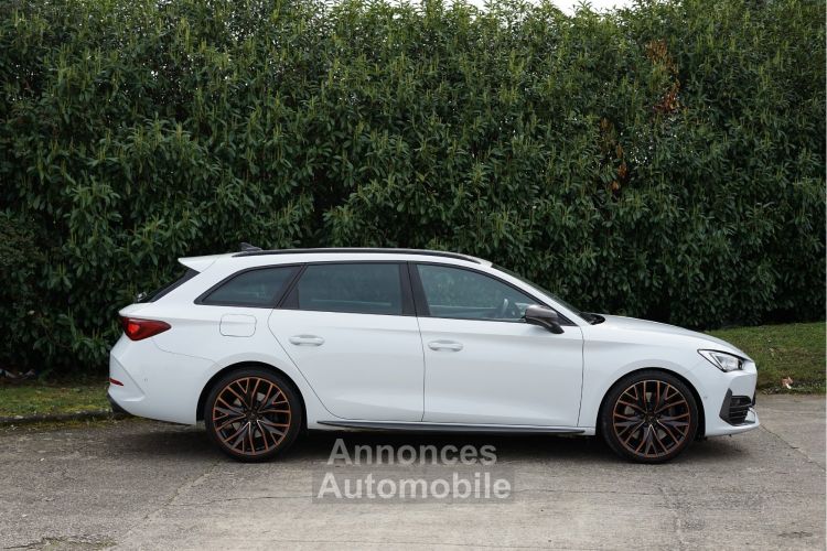 Cupra Leon SportsTourer 2.0 TSI 300 Ch VZ Cup - 653 €/mois - MALUS Payé - 1ère Main - Sièges Sport Carbone - PARFAIT Etat - Pn. AV NEUFS - Gar. PREMIUM 12 Mois - <small></small> 43.890 € <small>TTC</small> - #4