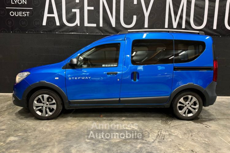 Dacia Dokker 1.2l 115 ch Stepway Clim GPS 12/2016 - <small></small> 9.390 € <small>TTC</small> - #2