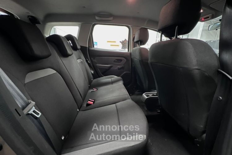 Dacia Duster 1.0L TCE 100CH SIEGES CHAUFFANTS RADARS AR ENTRETIEN CONSTRUCTEUR - <small></small> 10.990 € <small>TTC</small> - #11