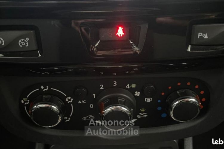 Dacia Duster 1.2 TCE 125 BLACK TOUCH 4X2 GPS CAMERA DE RECUL - <small></small> 11.480 € <small>TTC</small> - #18