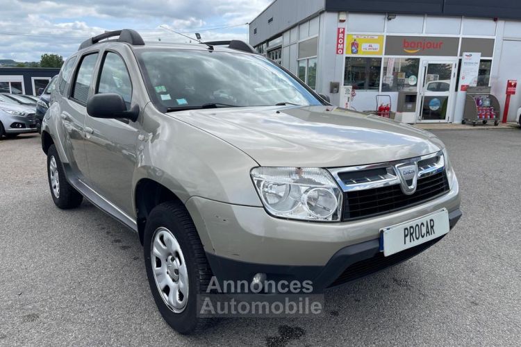 Dacia Duster 1.6 16v 105ch eco² Bioéthanol Lauréate 4X2 1ére MAIN - <small></small> 7.690 € <small>TTC</small> - #2