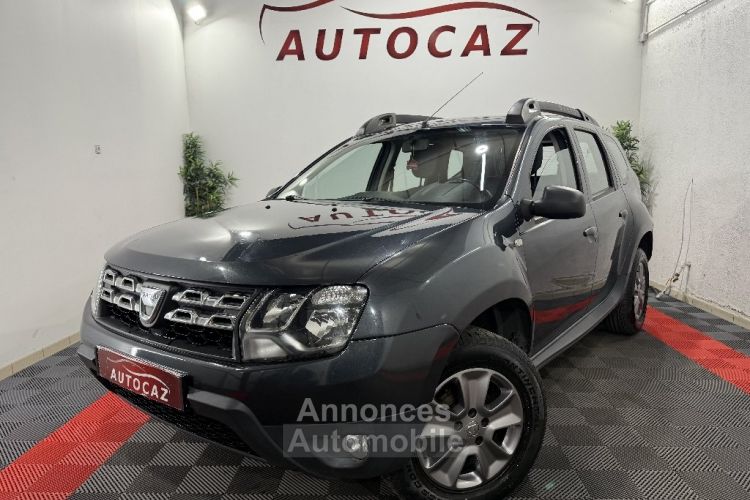 Dacia Duster dCi 110 4x4 Lauréate +ATTELAGE - <small></small> 14.990 € <small>TTC</small> - #1