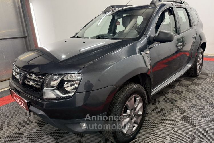 Dacia Duster dCi 110 4x4 Lauréate +ATTELAGE - <small></small> 14.990 € <small>TTC</small> - #3