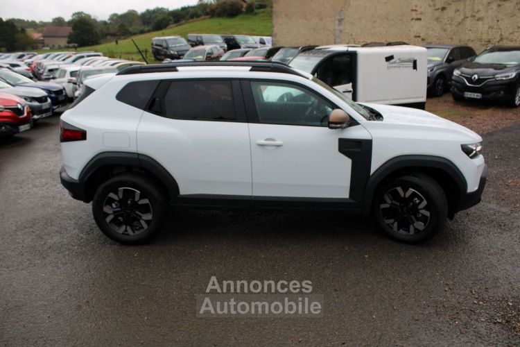 Dacia Duster VI JOURNEY MILD HYBRIDE TCE 130 CV GPS CARPLAY CAMÉRA USB JA 17 FULL LED RÉGULATEUR - <small></small> 26.500 € <small>TTC</small> - #2