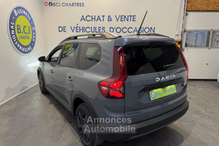 Dacia Jogger 1.0 ECO-G 100CH EXPRESSION 5 PLACES - <small></small> 20.990 € <small>TTC</small> - #4