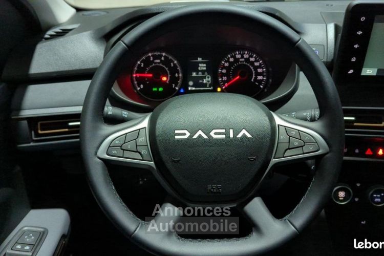 Dacia Jogger 1.0 TCE 110CV BVM6 7PL EXTREME - <small></small> 22.590 € <small>TTC</small> - #6