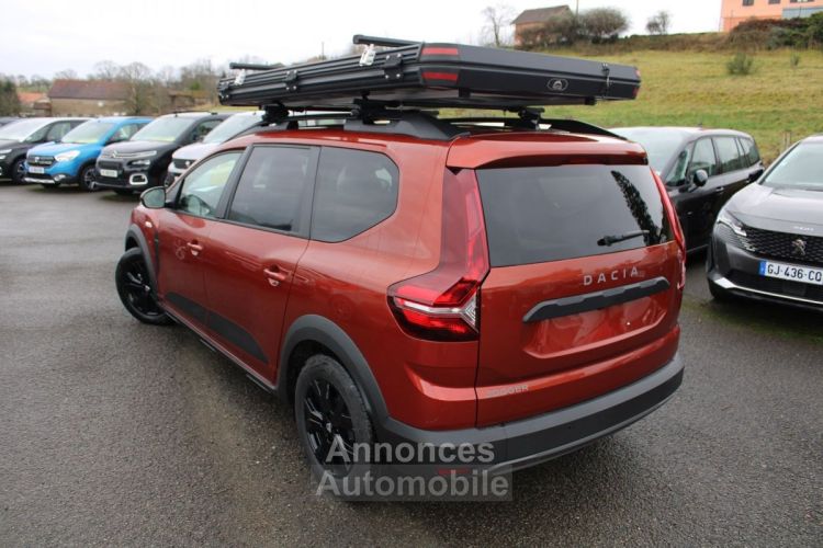 Dacia Jogger CAMPEUR EXTREME TCE 110 CV ESSENCE MP3 GPS CARPLAY CAMÉRA USB JA 16 FULL LED RÉGULATEUR - <small></small> 26.990 € <small>TTC</small> - #2