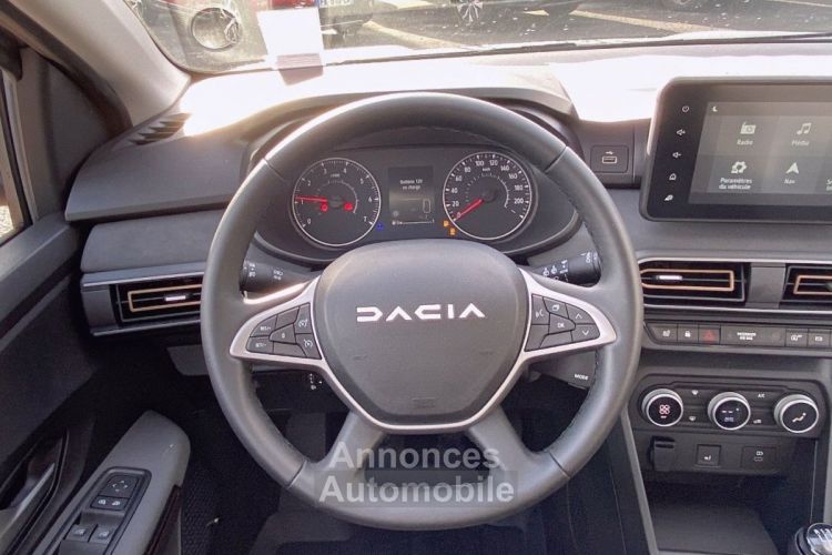 Dacia Jogger ECO-G 100 SL EXTREME + PACK NAVIGATION & CONFORT - <small></small> 22.750 € <small>TTC</small> - #24