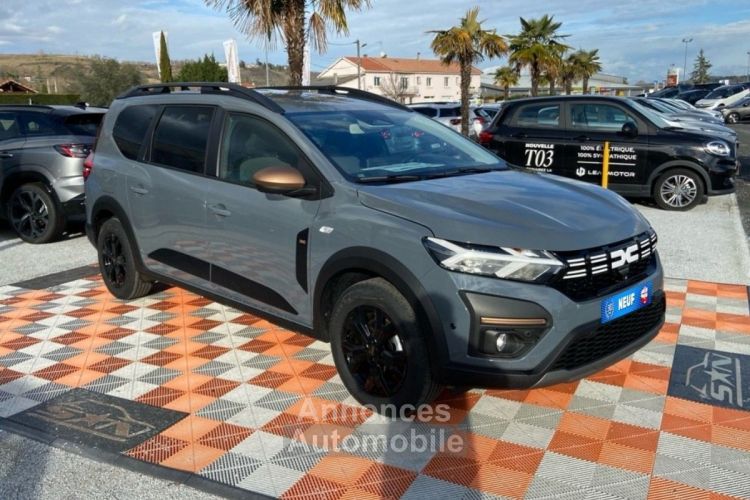 Dacia Jogger HYBRID 140 SL EXTREME + PACK NAVIGATION & CONFORT 7PL - <small></small> 27.480 € <small>TTC</small> - #3